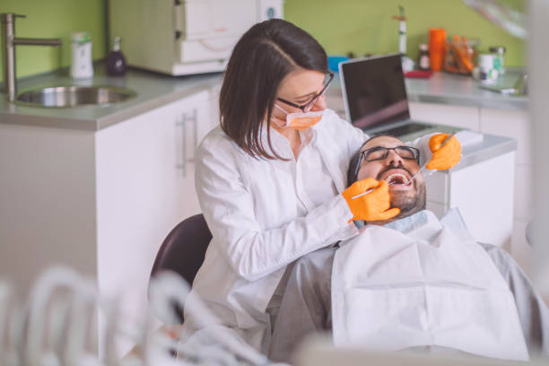 Best Broken or Cracked Tooth Emergency Dentist in South Barrington, IL