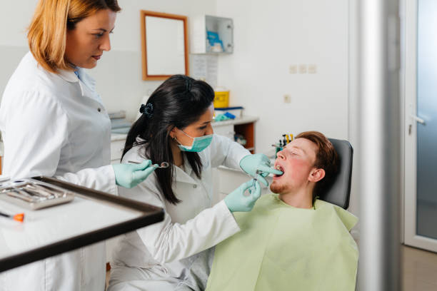 Best Emergency Root Canal Treatment in South Barrington, IL
